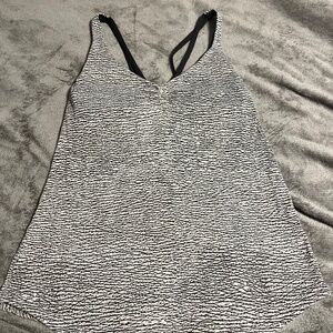 LULULEMON size 4 Free to be Wild built in bra tank